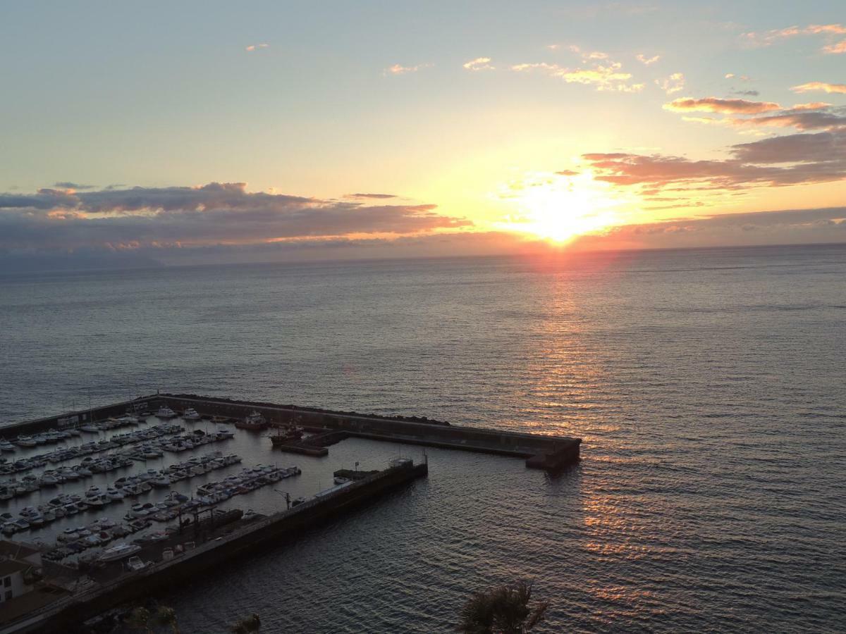 Magnificent Apt. With Sea View, Cliff & Marina Сантъяго-дель-Тейде Экстерьер фото